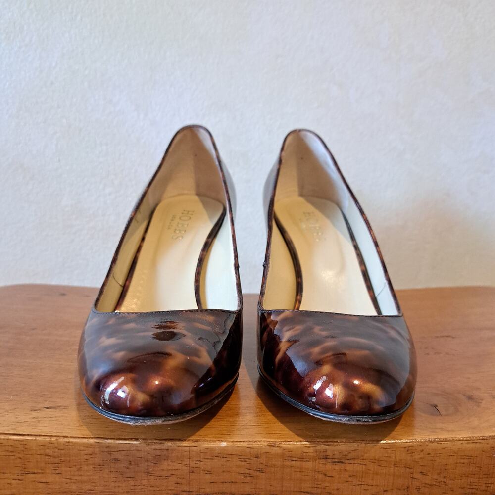 Chic Tortoiseshell Heels - Picture 5 of 11